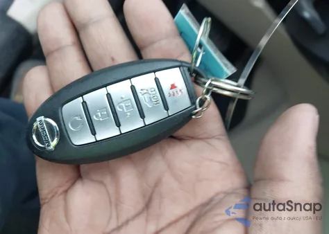 2018 Nissan Rogue Sl z USA, uszkodzony, nr VIN JN8AT2MV8JW305763